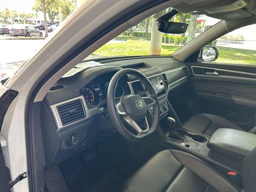 2021 Volkswagen Atlas 3.6 V6 SE w/ Technology