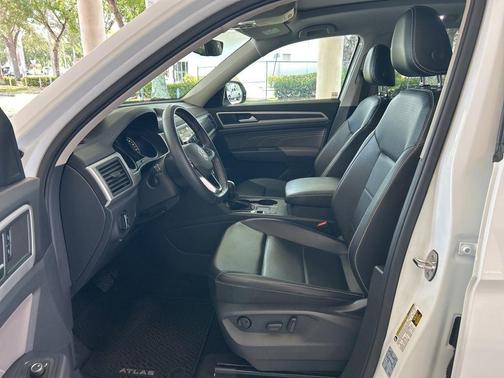 2021 Volkswagen Atlas 3.6 V6 SE w/ Technology