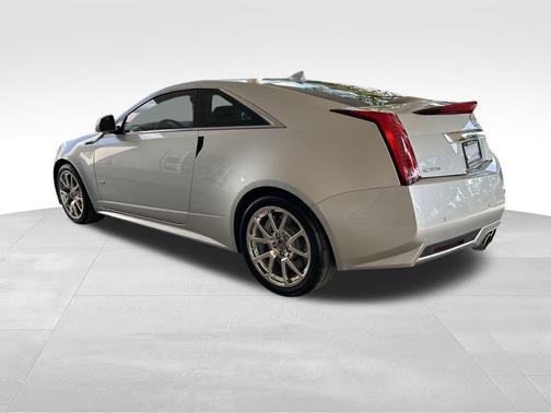 2011 Cadillac CTS-V Base