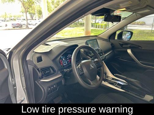 2023 Mitsubishi Eclipse Cross LE