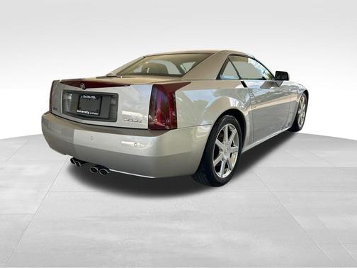 2005 Cadillac XLR Base
