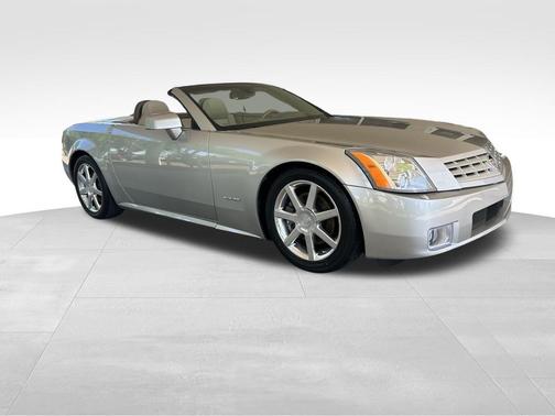 2005 Cadillac XLR Base