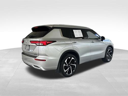 2024 Mitsubishi Outlander SEL