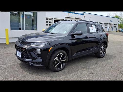 Mosaic Black Metallic 2023 Chevrolet Trailblazer RS