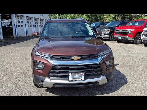 Mahogany Red Metallic 2023 Chevrolet Trailblazer LT