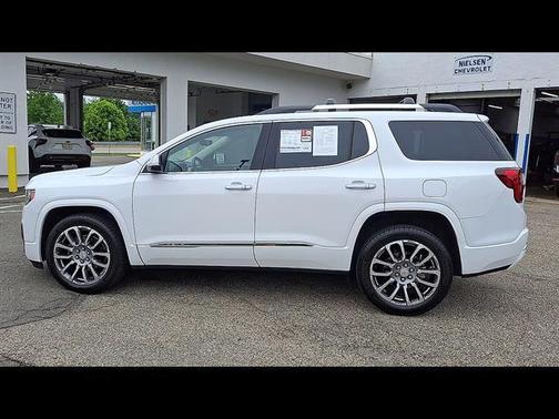 Summit White 2023 GMC Acadia Denali