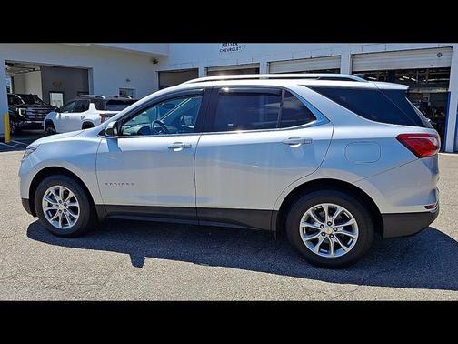 Silver Ice Metallic 2020 Chevrolet Equinox 1LT
