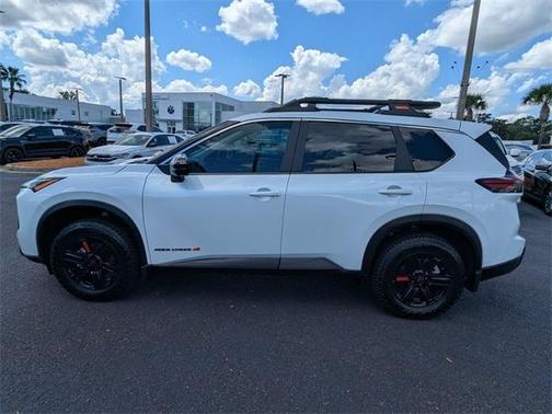 2025 Nissan Rogue Rock Creek