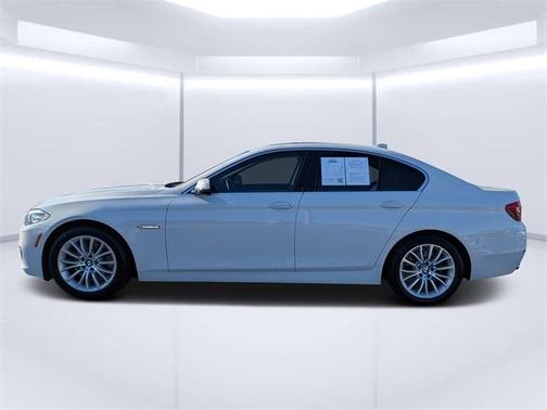 2016 BMW 528 i