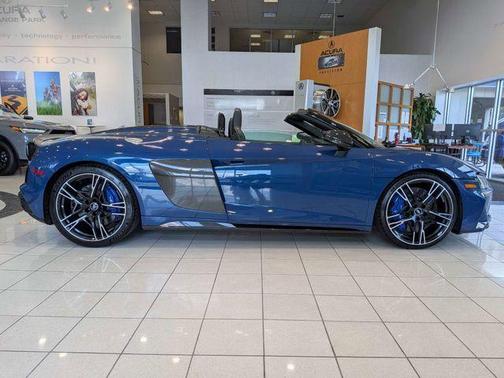 Ascari Blue Metallic w/ Black Roof 2022 Audi R8 5.2 V10 performance
