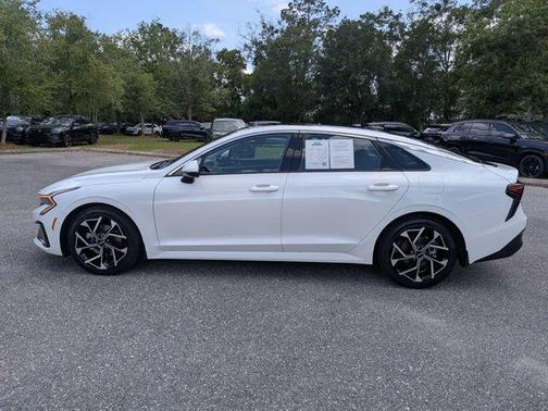 Snow White Pearl 2025 Kia K5 EX