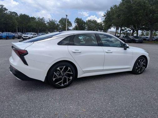 Snow White Pearl 2025 Kia K5 EX