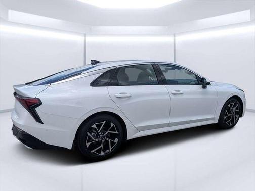 Snow White Pearl 2025 Kia K5 EX