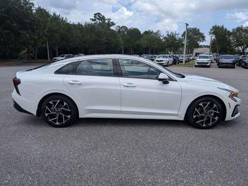 Snow White Pearl 2025 Kia K5 EX