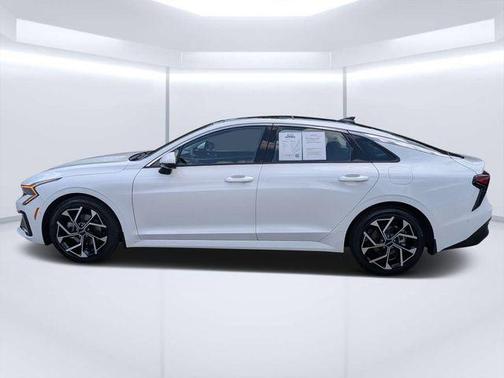 Snow White Pearl 2025 Kia K5 EX