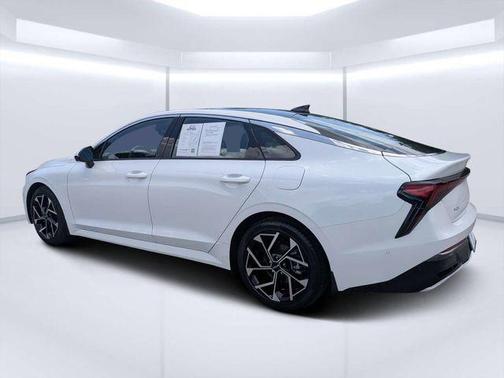 Snow White Pearl 2025 Kia K5 EX