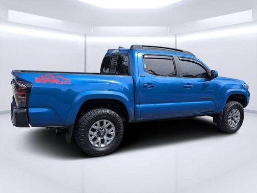 Blazing Blue 2016 Toyota Tacoma SR5