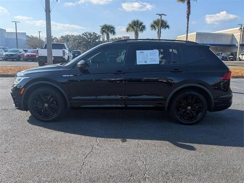2022 Volkswagen Tiguan 2.0T SE R-Line Black