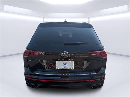 2022 Volkswagen Tiguan 2.0T SE R-Line Black