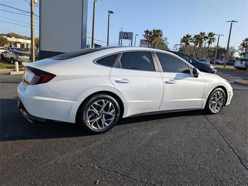 2022 Hyundai SONATA SEL