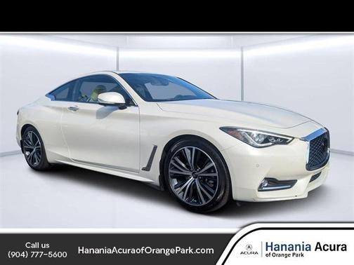 2022 INFINITI Q60 LUXE
