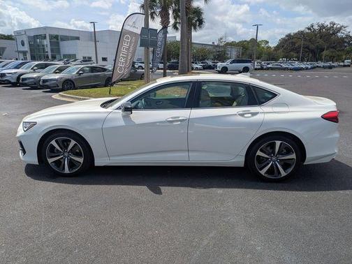 Platinum White Pearl 2025 Acura TLX Technology