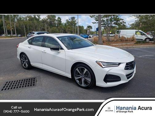Platinum White Pearl 2025 Acura TLX Technology