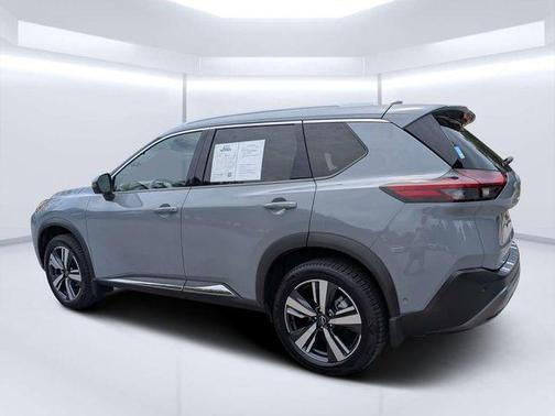Boulder Gray Pearl 2023 Nissan Rogue SL