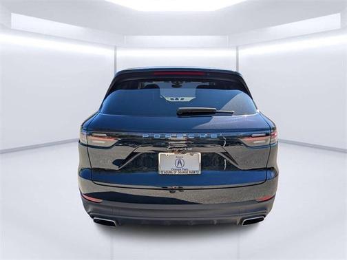 2022 Porsche Cayenne Base (Tiptronic)