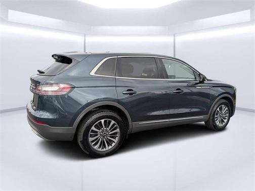 2023 Lincoln Nautilus Standard