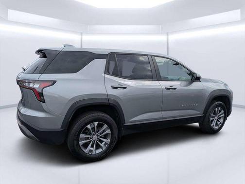 Sterling Gray Metallic 2026 Chevrolet Equinox LT