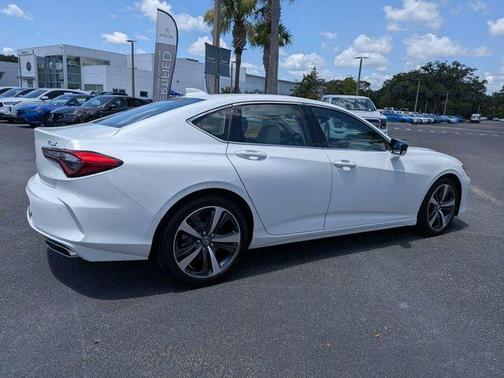 Platinum White Pearl 2025 Acura TLX Technology