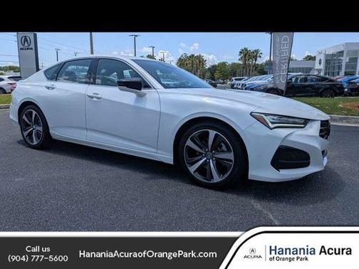 Platinum White Pearl 2025 Acura TLX Technology