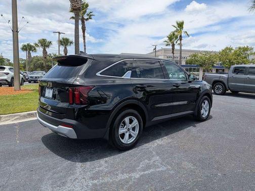 Ebony Black 2025 Kia Sorento LX