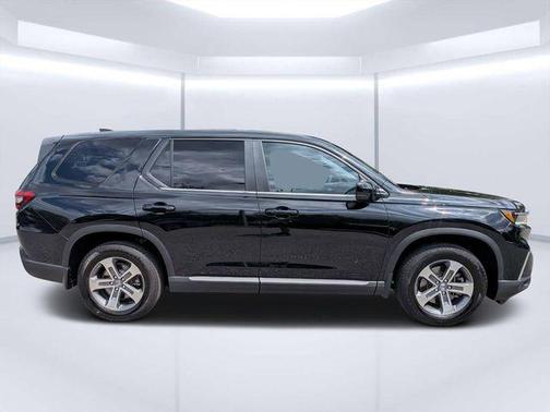 Crystal Black Pearl 2025 Honda Pilot EX-L