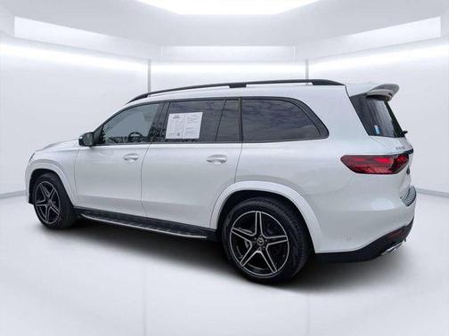 MANUFAKTUR Moonlight White Metallic 2025 Mercedes-Benz GLS 450 4MATIC