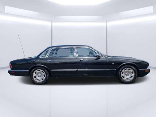 Anthracite Gray 2003 Jaguar XJ Vanden Plas