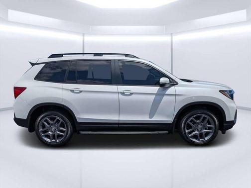 Platinum White Pearl 2023 Honda Passport EX-L