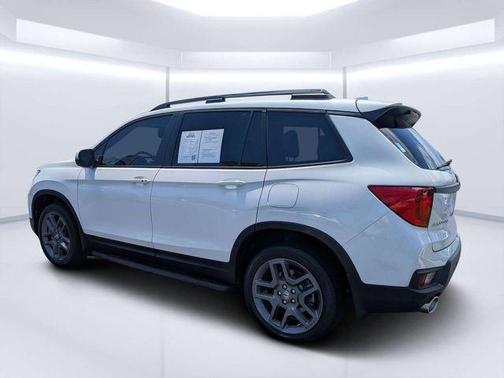 Platinum White Pearl 2023 Honda Passport EX-L