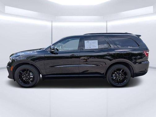 DB Black Crystal Clearcoat 2026 Dodge Durango GT