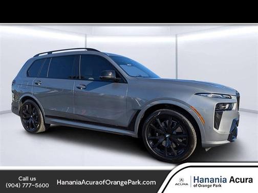 2025 BMW X7 M60i