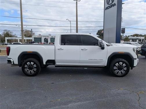 2024 GMC Sierra 2500 Denali