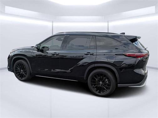 2024 Toyota Highlander XSE
