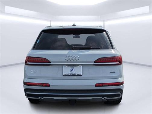 2023 Audi Q7 55 Premium Plus