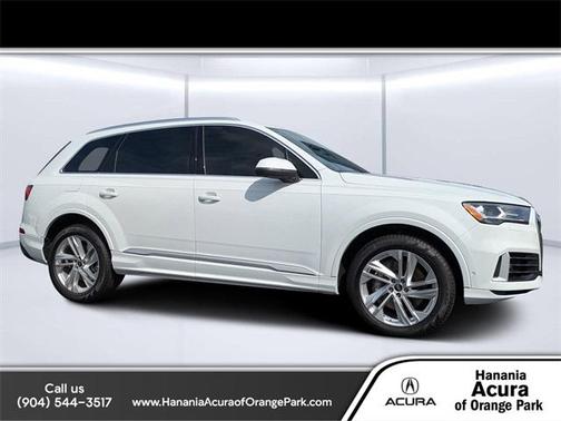 2023 Audi Q7 55 Premium Plus