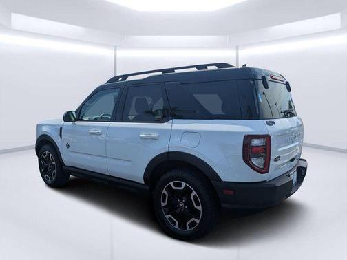 Oxford White 2022 Ford Bronco Sport Outer Banks