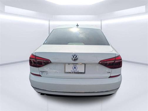 2019 Volkswagen Passat 2.0T Wolfsburg