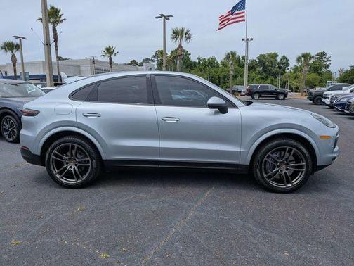 Dolomite Silver Metallic 2021 Porsche Cayenne AWD