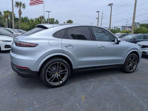 Dolomite Silver Metallic 2021 Porsche Cayenne AWD