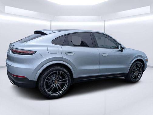 Dolomite Silver Metallic 2021 Porsche Cayenne AWD